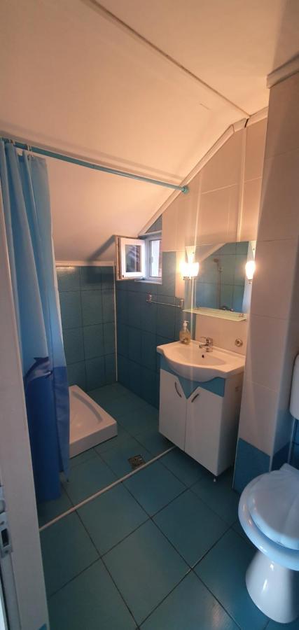 Casa Silvia Hotel Capatineni-Ungureni Ngoại thất bức ảnh
