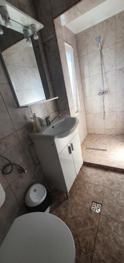 Casa Silvia Hotel Capatineni-Ungureni Ngoại thất bức ảnh